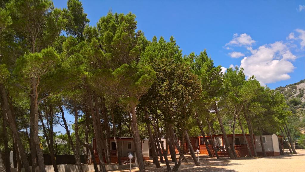 Mobile Home Navis Starigrad Paklenica Dış mekan fotoğraf