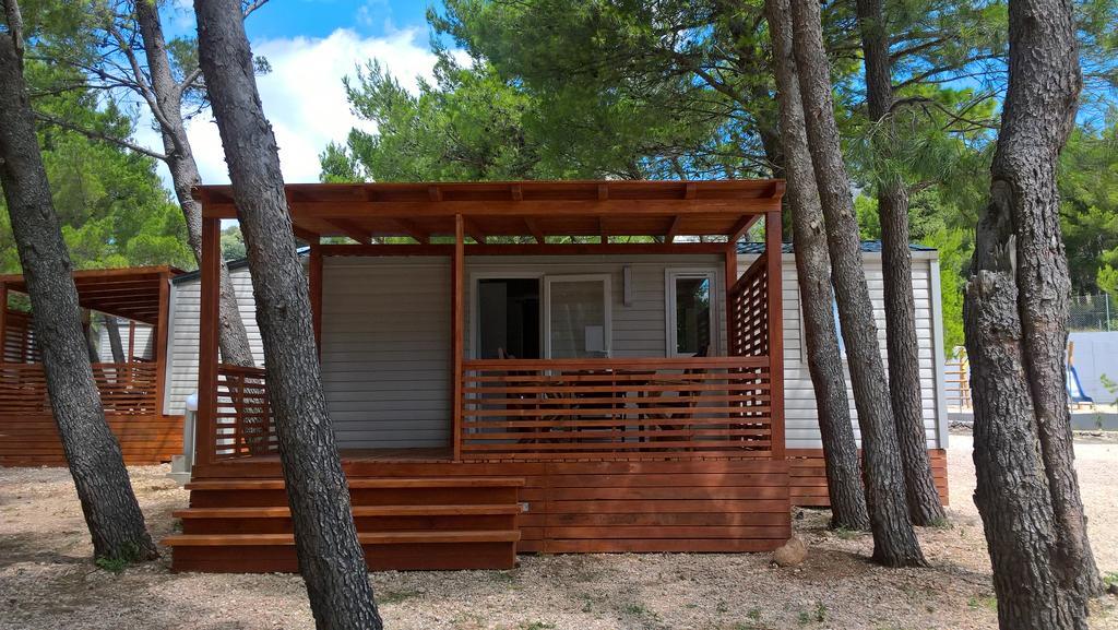 Mobile Home Navis Starigrad Paklenica Dış mekan fotoğraf