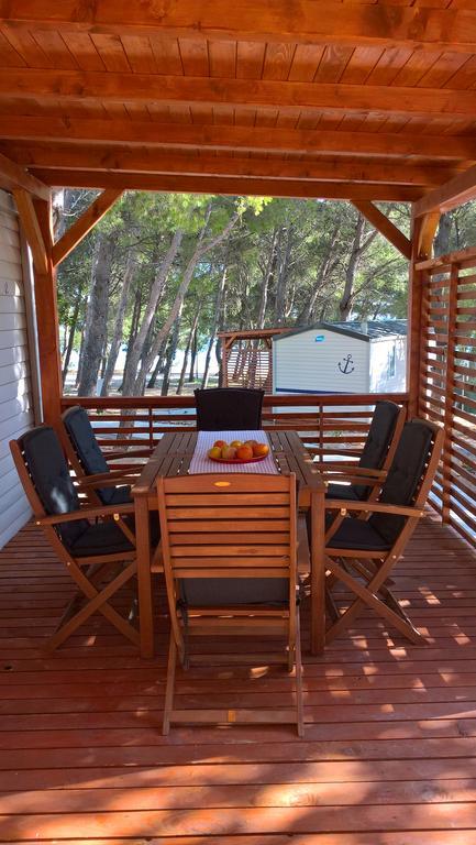 Mobile Home Navis Starigrad Paklenica Dış mekan fotoğraf