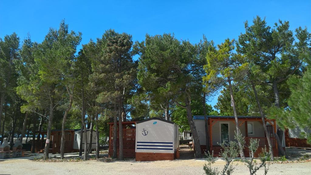 Mobile Home Navis Starigrad Paklenica Dış mekan fotoğraf